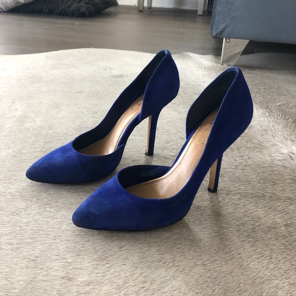 Fun cobalt blue BCBG heels!